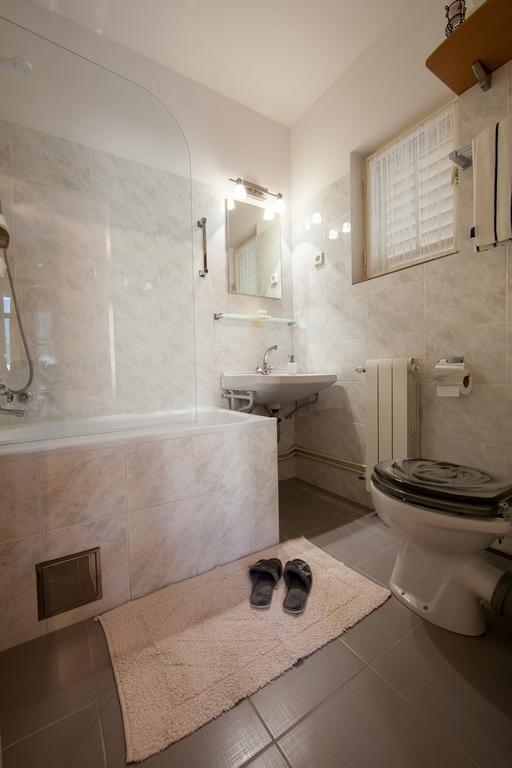 Villa Kamenica Komiža Camera foto